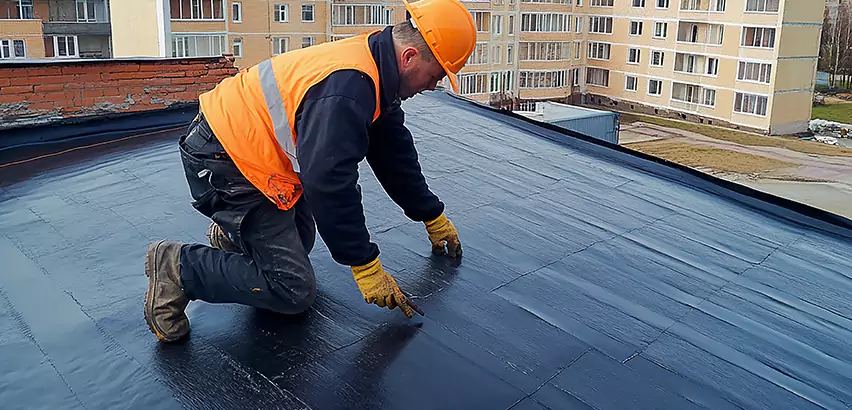 Professional TPO Roof Replacement Services in North Chicago, IL